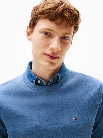 Pulover 'ESSENTIAL' de la TOMMY HILFIGER pe albastru