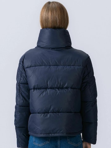 Veste d’hiver ' Short Puffer ' TEESHOPPEN en bleu