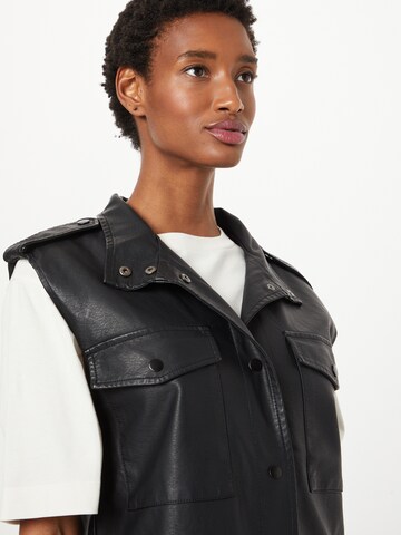 SISTERS POINT Bodywarmer 'DEMA' in Zwart