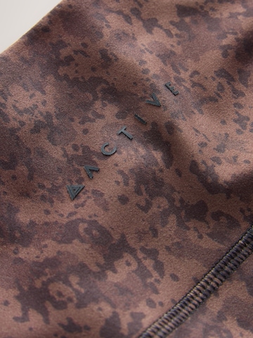 Skinny Pantalon de sport Next en marron