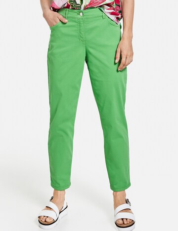 GERRY WEBER Regular Jeans in Green: front
