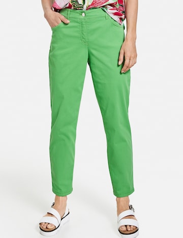 GERRY WEBER Regular Jeans in Green: front