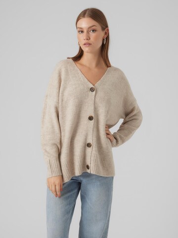 Cardigan 'Lefile' VERO MODA en beige : devant