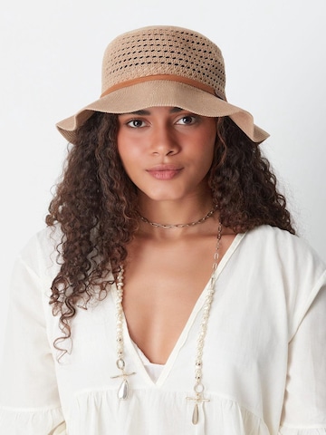 C&City Hat in Beige: front