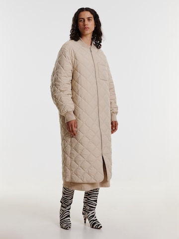 EDITED Between-Seasons Coat 'Juno' in Beige