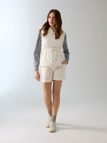 GUESS Weste in Weiß