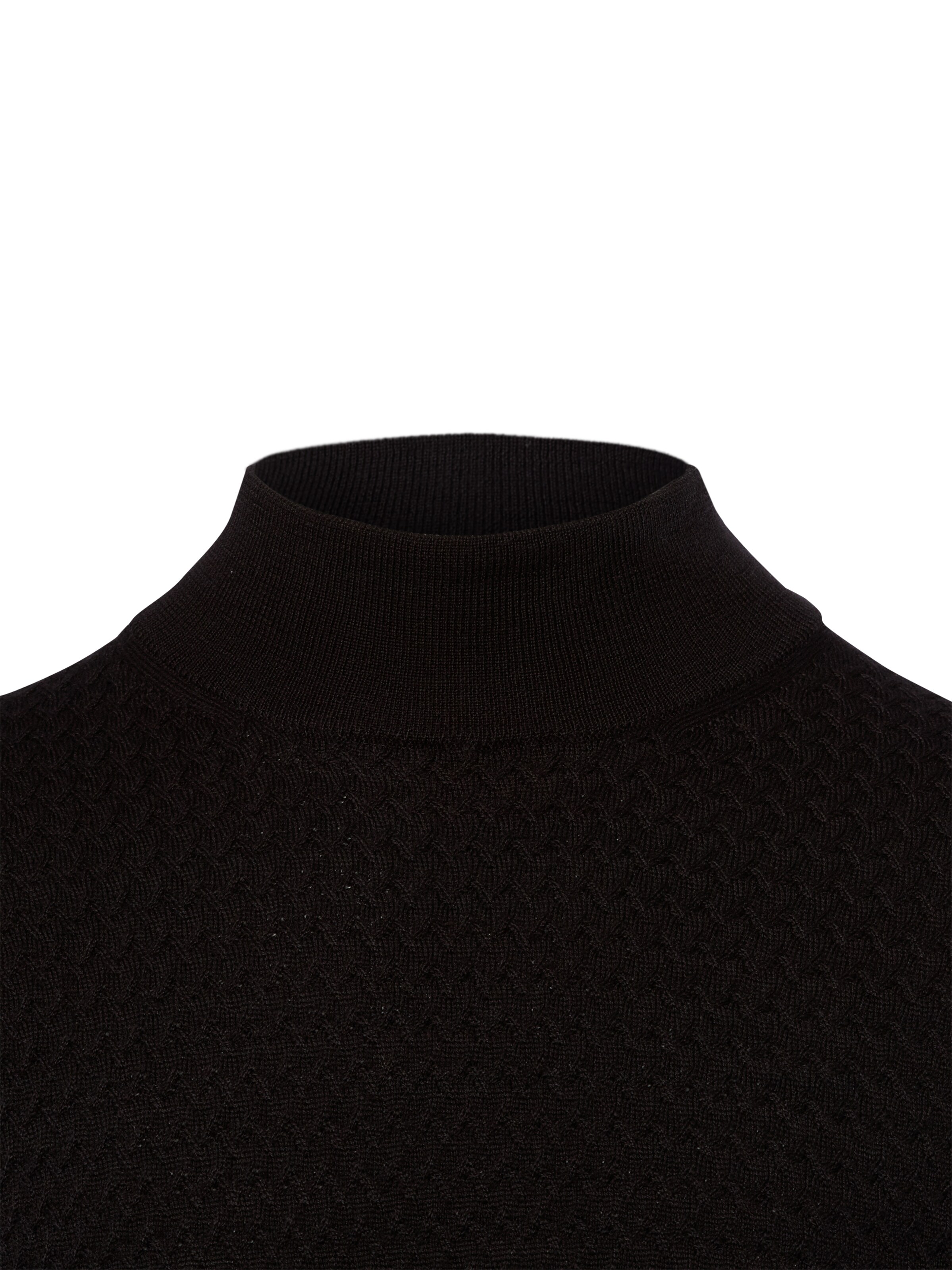 Finshley & Harding Sweater in Black