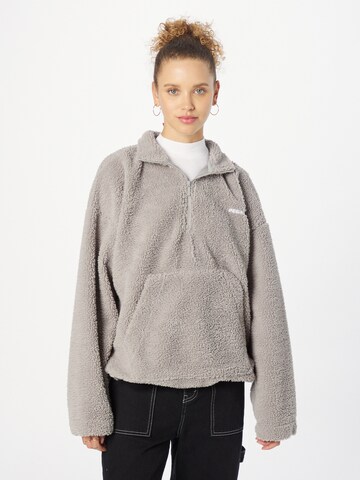 Pegador Sweatshirt 'ROY' in Grau: Vorderseite