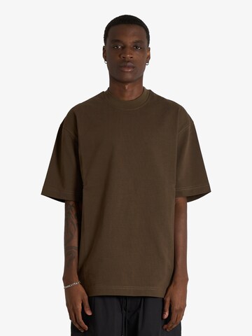 DARK LABEL Shirt in Bruin: voorkant