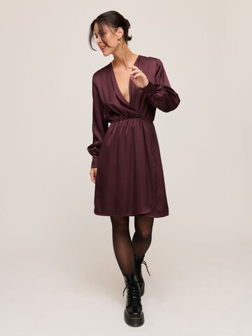 Robe 'Erika' A LOT LESS en marron