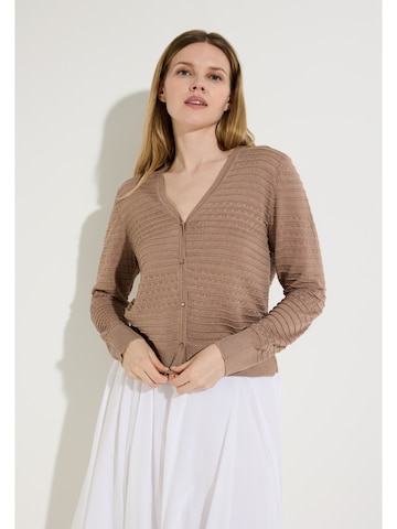MORE & MORE Strickjacke in Braun: Vorderseite