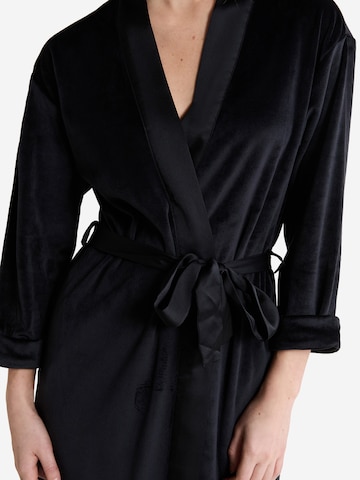 Accappatoio lungo 'Wenny' di ETAM in nero