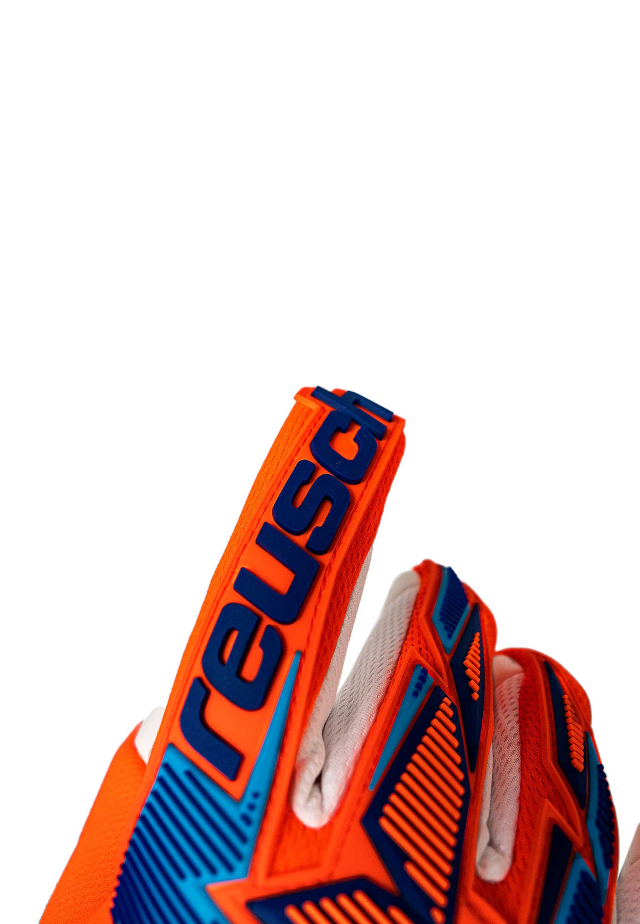 REUSCH Sports gloves 'Attrakt Freegel Advance' in Blue