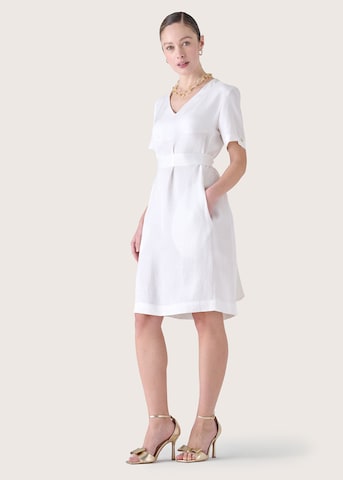 Robe 'ALBERTO' Camomilla en blanc
