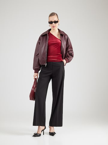 ABOUT YOU Тениска 'Meline' в червено