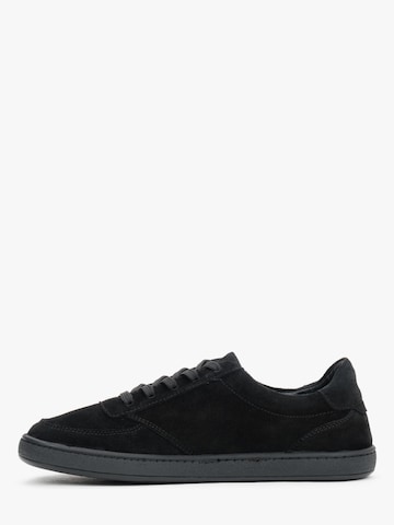 Estro Sneakers '09-3681' in Black