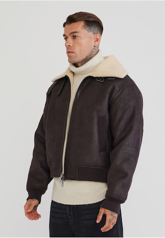 Giacca invernale di SikSilk in marrone