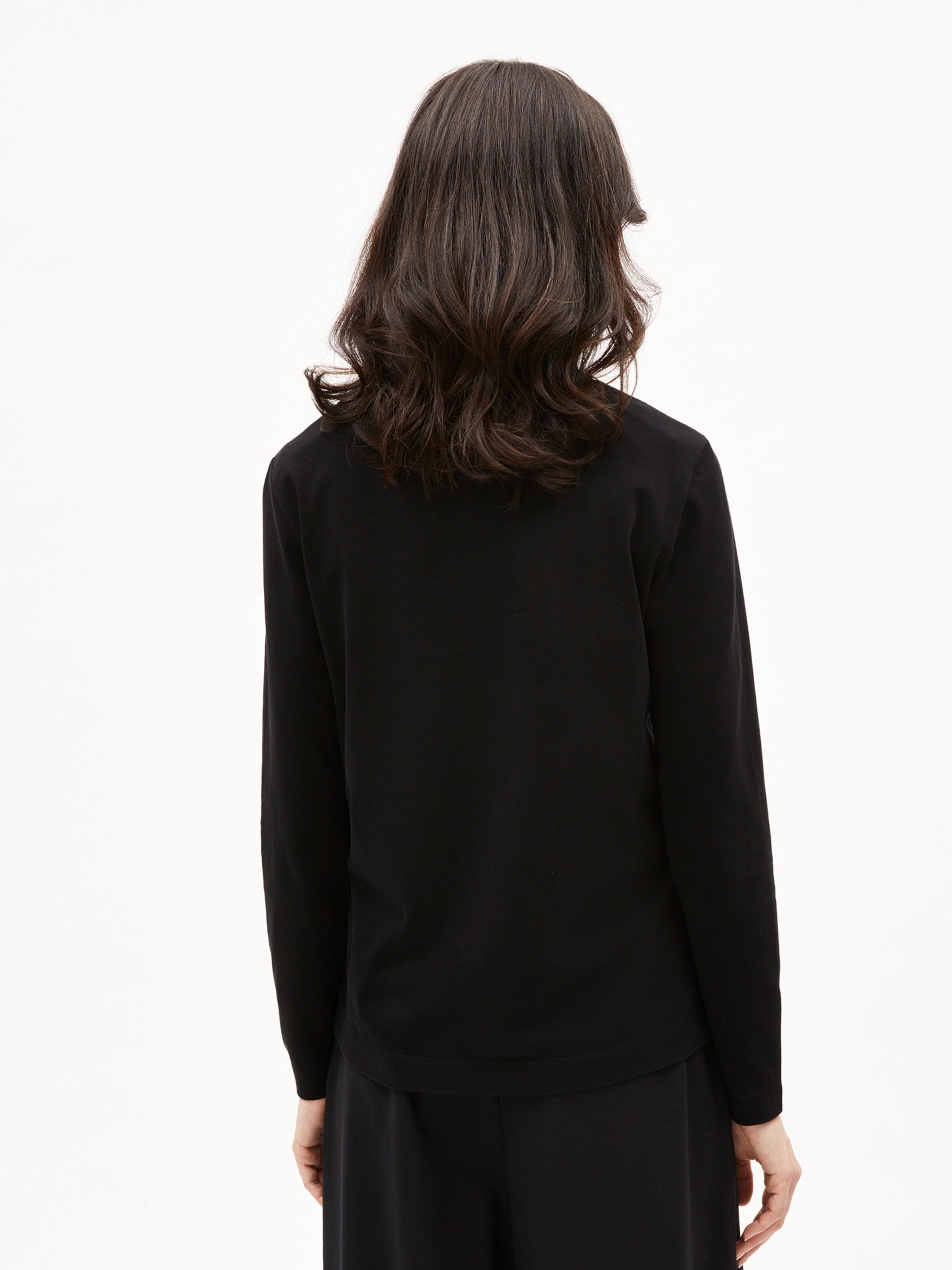 ARMEDANGELS Shirt in Zwart: voorkant