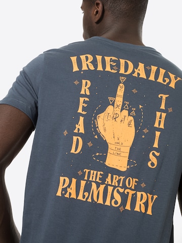 Iriedaily - Camiseta 'Palmistry' en gris