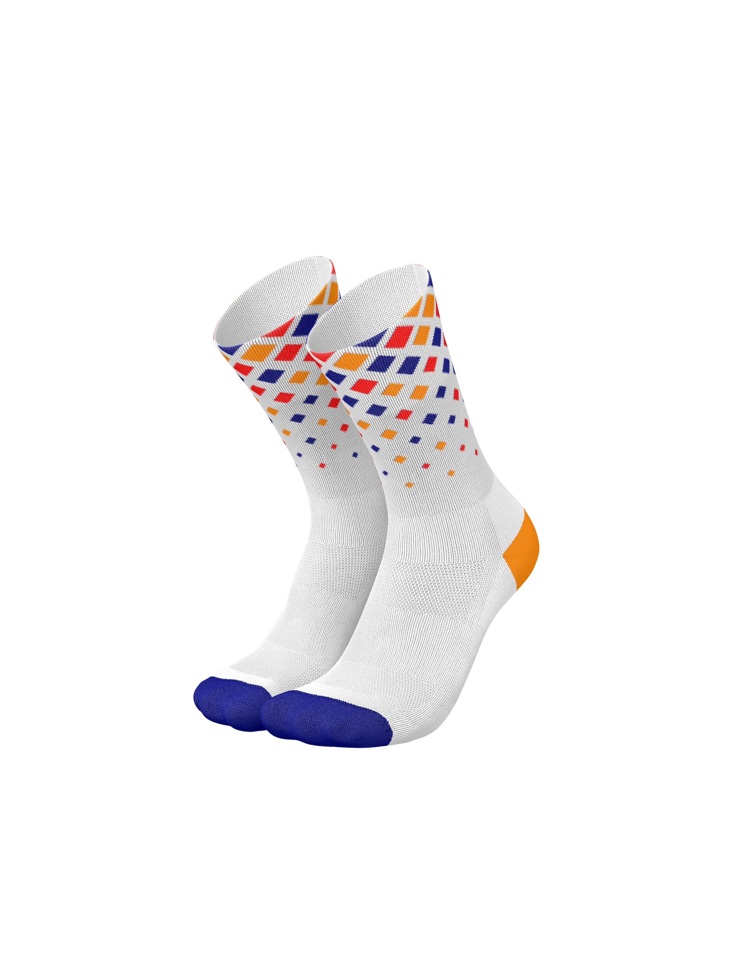 INCYLENCE Athletic Socks 'CRYSTALS' in Orange: front