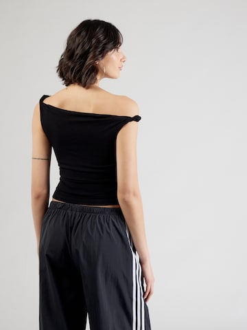 ABOUT YOU Top in Black