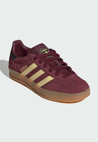 ADIDAS ORIGINALS Сникърси 'Gazelle' в червено