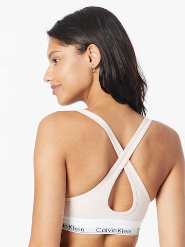 Invisible Soutien-gorge 'Lift' Calvin Klein en rose