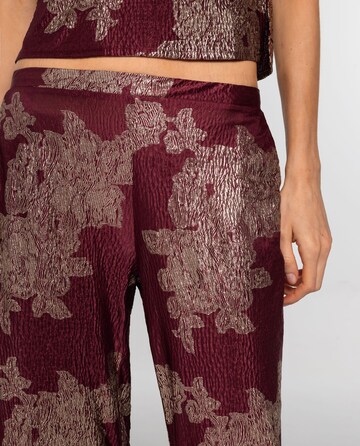 Loosefit Pantalon THE-ARE en rouge