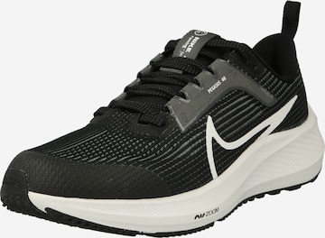 NIKE Sports shoe in Black: front