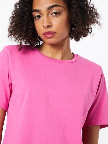 Gestuz T-Shirt 'Jory' in Pink