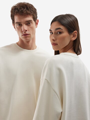 4F Sports sweatshirt in White
