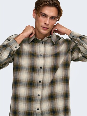Coupe regular Chemise 'ONSKosta' Only & Sons en marron