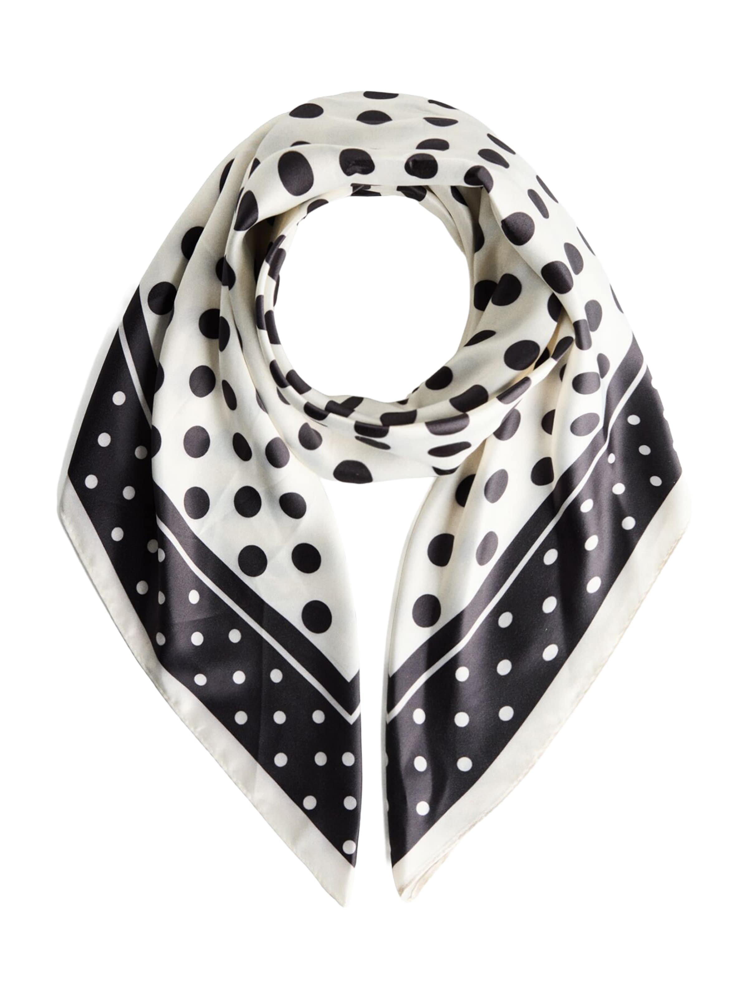 Batistă de la Bershka pe negru: față