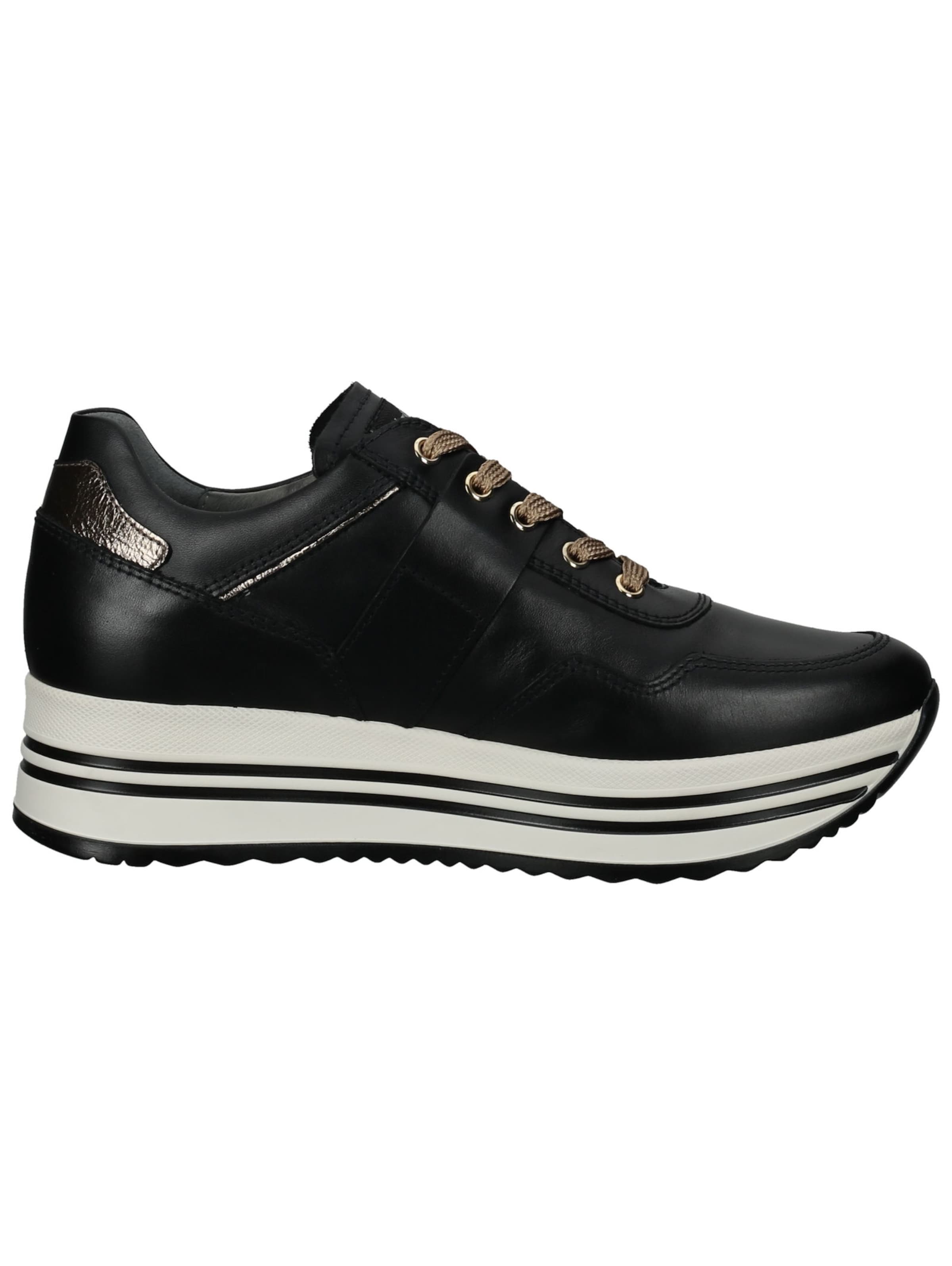 Baskets basses Nero Giardini en noir
