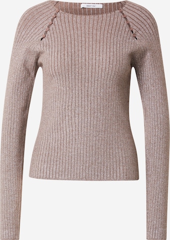 Tricou 'Hilde' de la ABOUT YOU pe maro: față