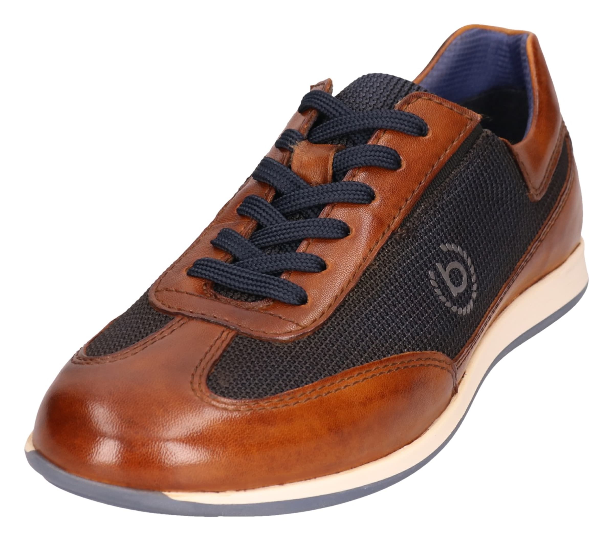 bugatti Urheilulliset nauhakengät värissä ruskea: etupuoli