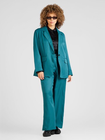 Blazer 'Frey' di ONLY Carmakoma in verde