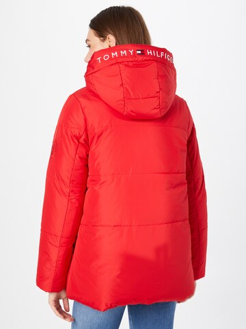 Veste d’hiver TOMMY HILFIGER en rouge