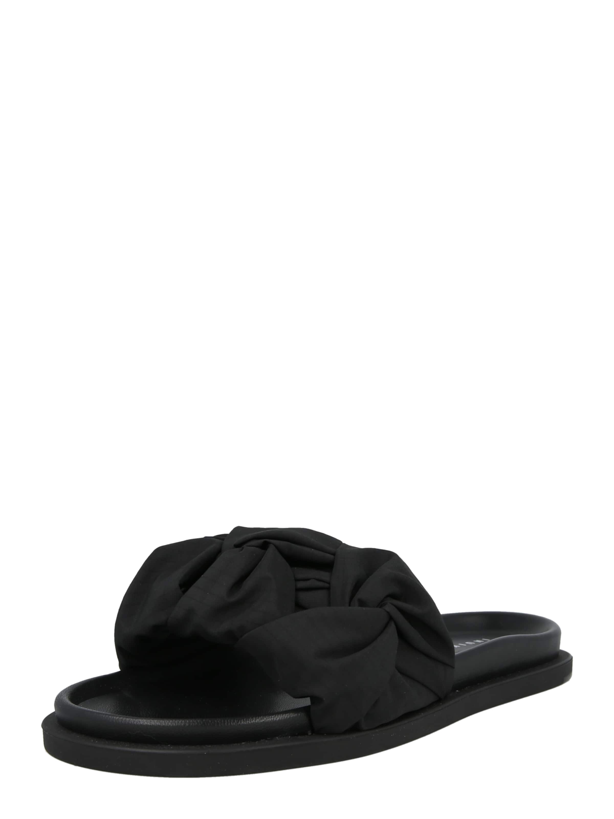 juoda INUIKII Šlepetės 'FJORD FLOWER': priekis