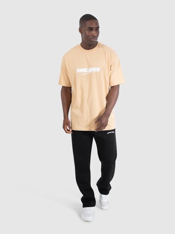 T-Shirt 'Blake' Smilodox en beige
