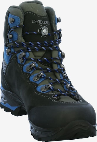 LOWA Boots 'Camino' in Black