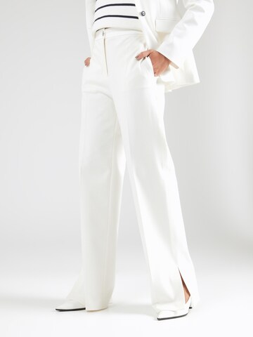 Loosefit Pantaloni con pieghe 'Tilda7' di BOSS in bianco: frontale