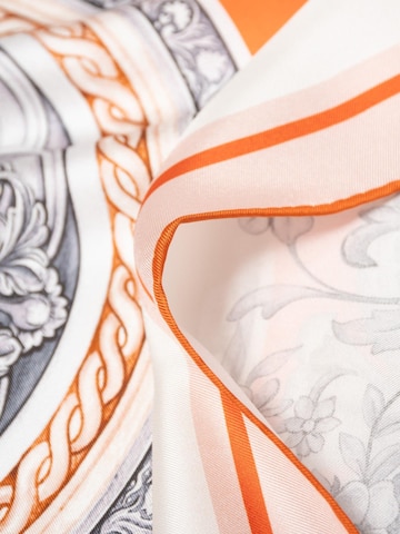 MayTree - Chal en naranja