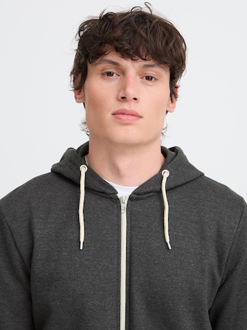 Veste de survêtement 'NOAH' BLEND en gris