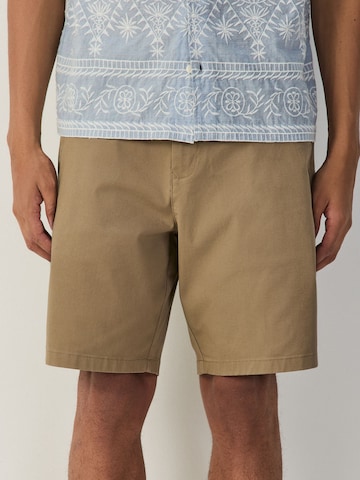 Loosefit Pantalon chino Next en marron