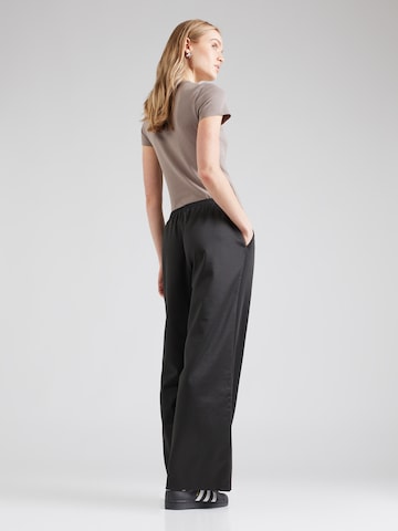 WEEKDAY Wide Leg Hose 'Aida' in Schwarz