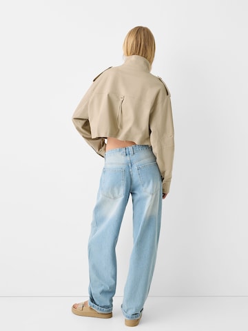 Bershka Kurtka przejściowa w kolorze brązowy