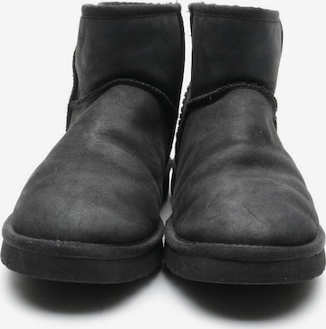 UGG Dress Boots in 43 in Black