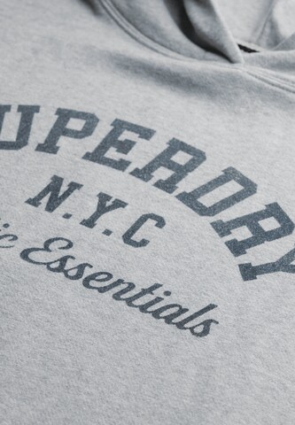 Sweat-shirt 'Athletic Essentials' Superdry en gris