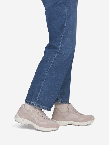 Sneaker bassa di Rieker in beige: frontale